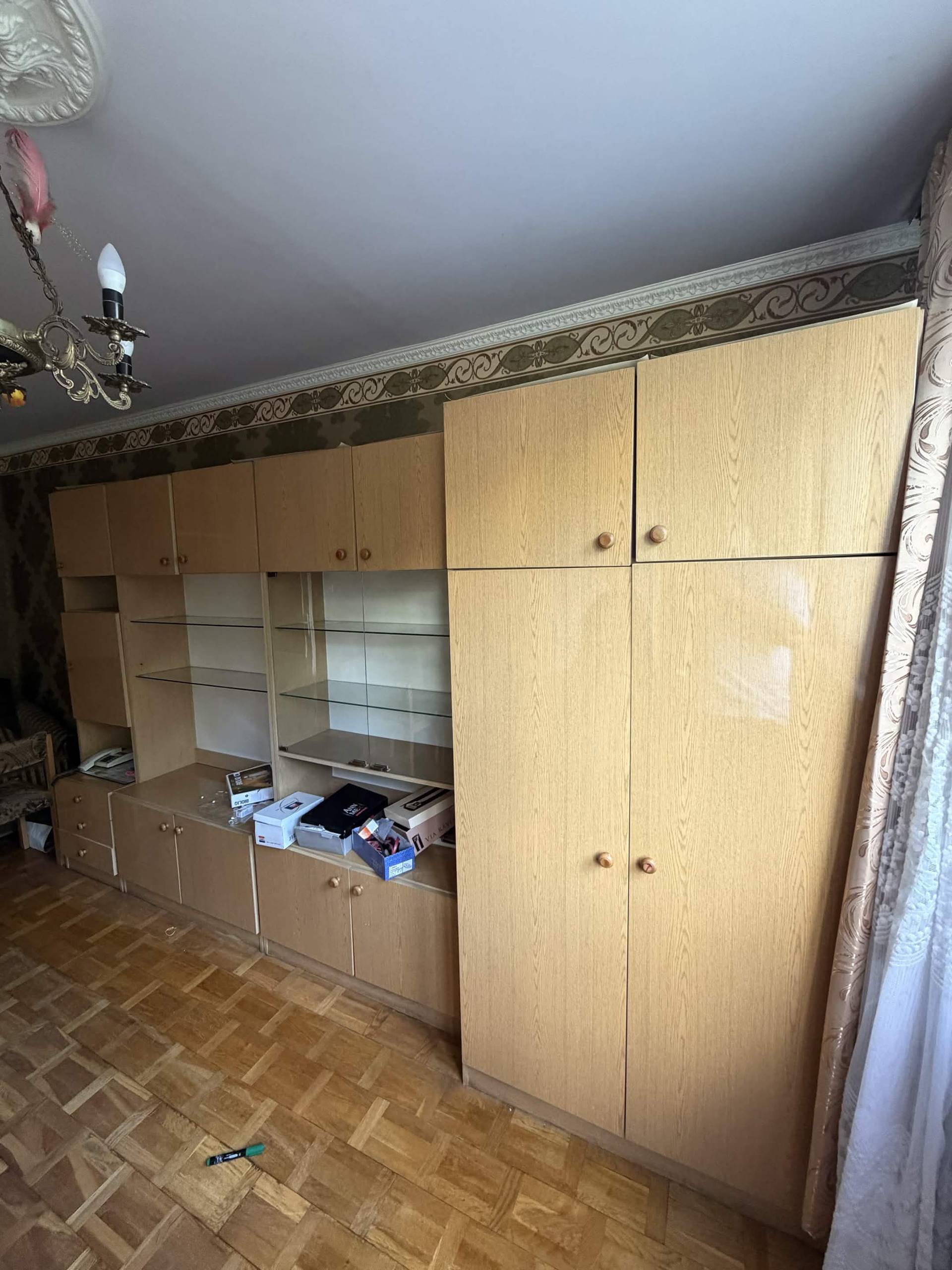 Opróżnianie mieszkania na Pradze-Południe, ceny i przebieg