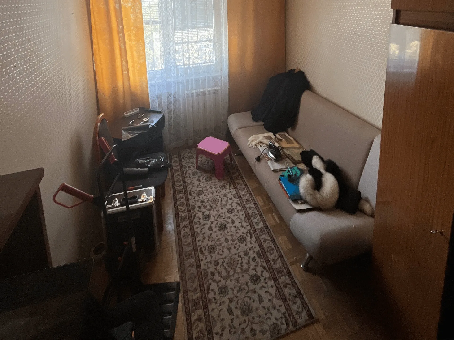 Opróżnienie mieszkania 2-pokojowego w Warszawie z wywozem do PSZOK — Przed, zdjęcie 2