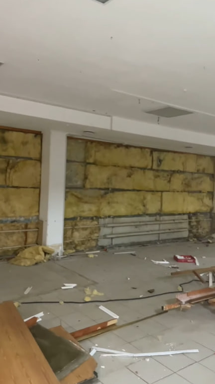 Likwidacja lokalu komercyjnego 100 m² po najemcach na Mokotowie w Warszawie — Po, zdjęcie 4